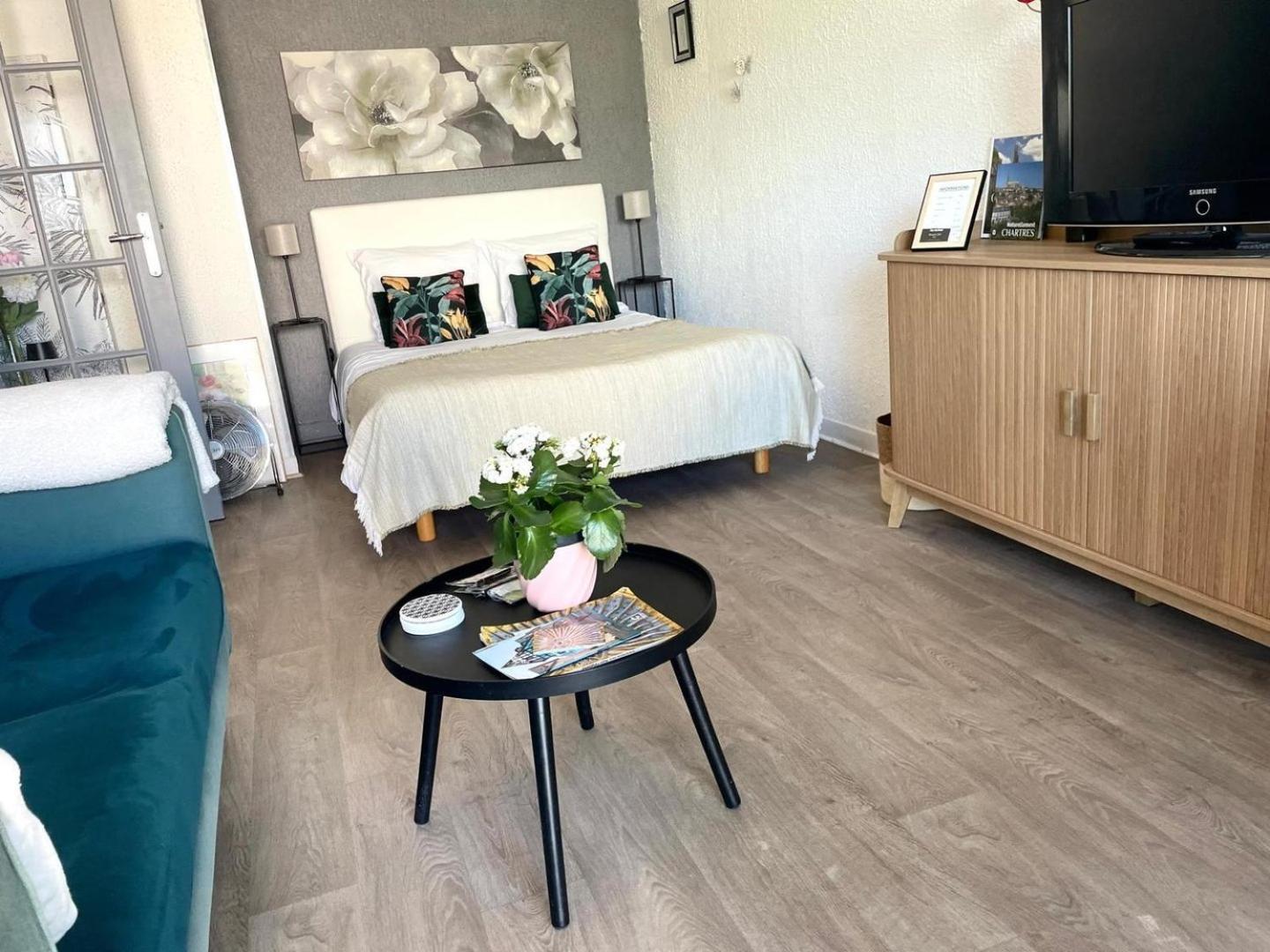 Le Clos Pichot - Studio Avec Balcon, Parking Prive - 5Mn Gare Шартр Екстер'єр фото